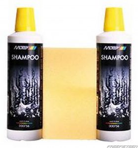 MOTIP WASH & SHINE 2X500ML inclusief spons. Shampoo met hoog reinigend vermogen voor het reinigen van uw fiets of auto De shampoo is sterk geconcentreerd en oplosmiddelvrij.